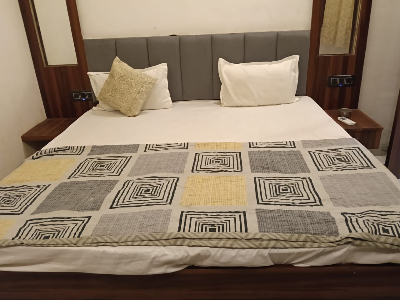 Hotel Kaushalya Room